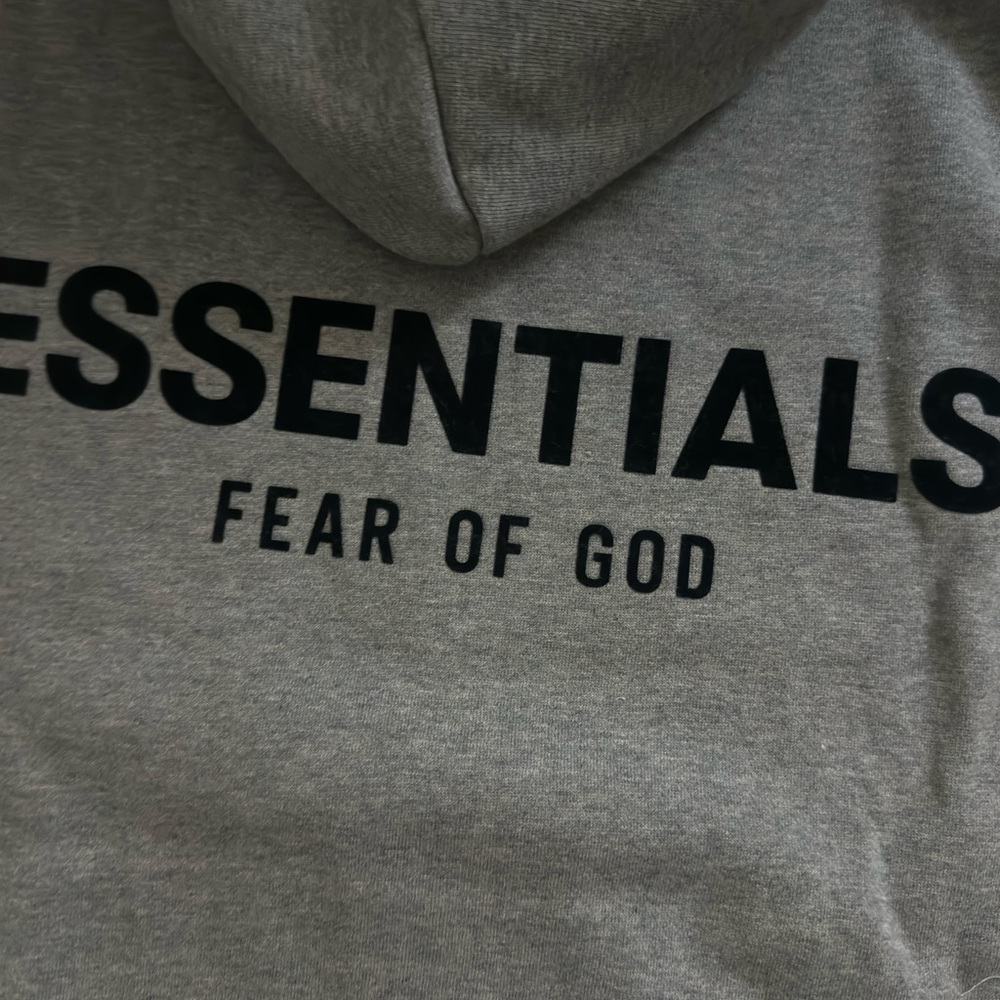 FOG - Fear of God Essentials Stretch Limo
Hoodie - (READ DESCRIPTION) - Picture 4 of 6
